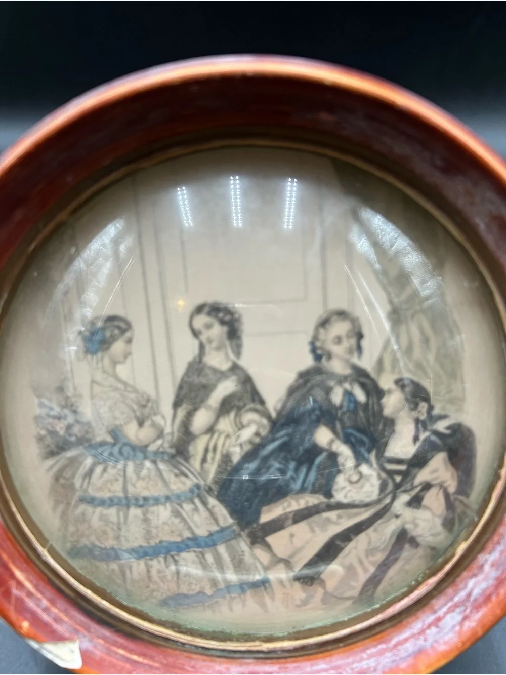 Victorian Ladies bubble glass Round Framed Print